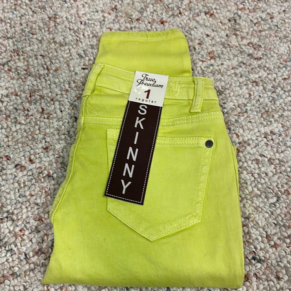 true freedom juniors regular size 1 jeggings